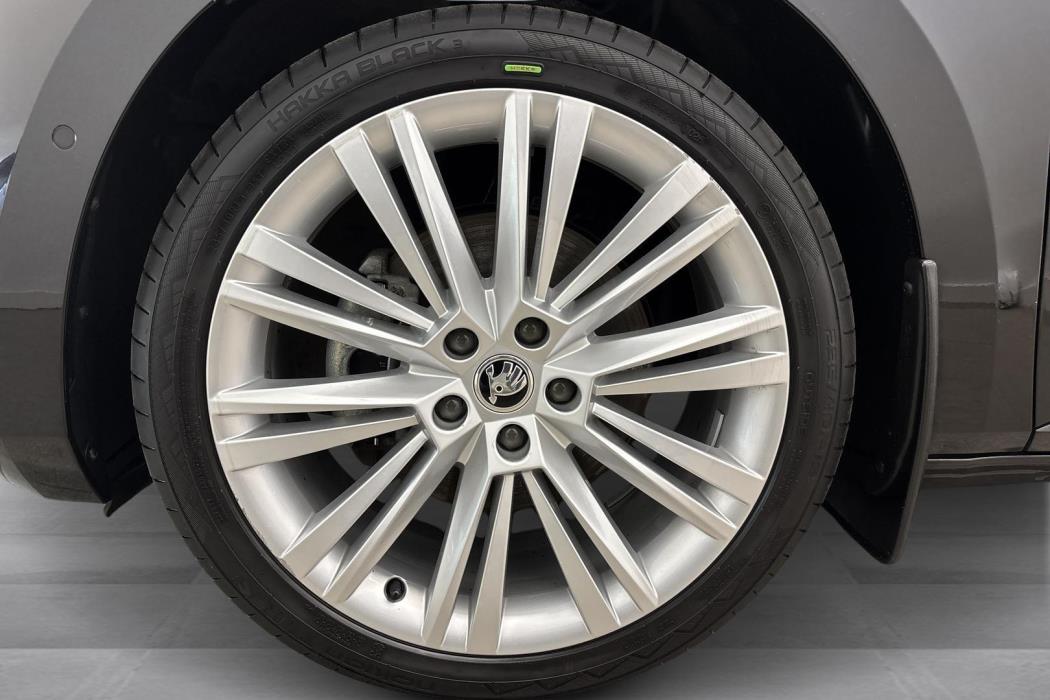 Skoda Superb 2023