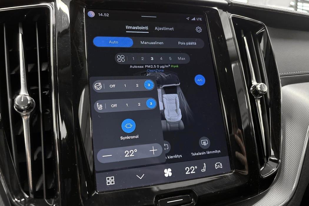 Volvo XC60 2022