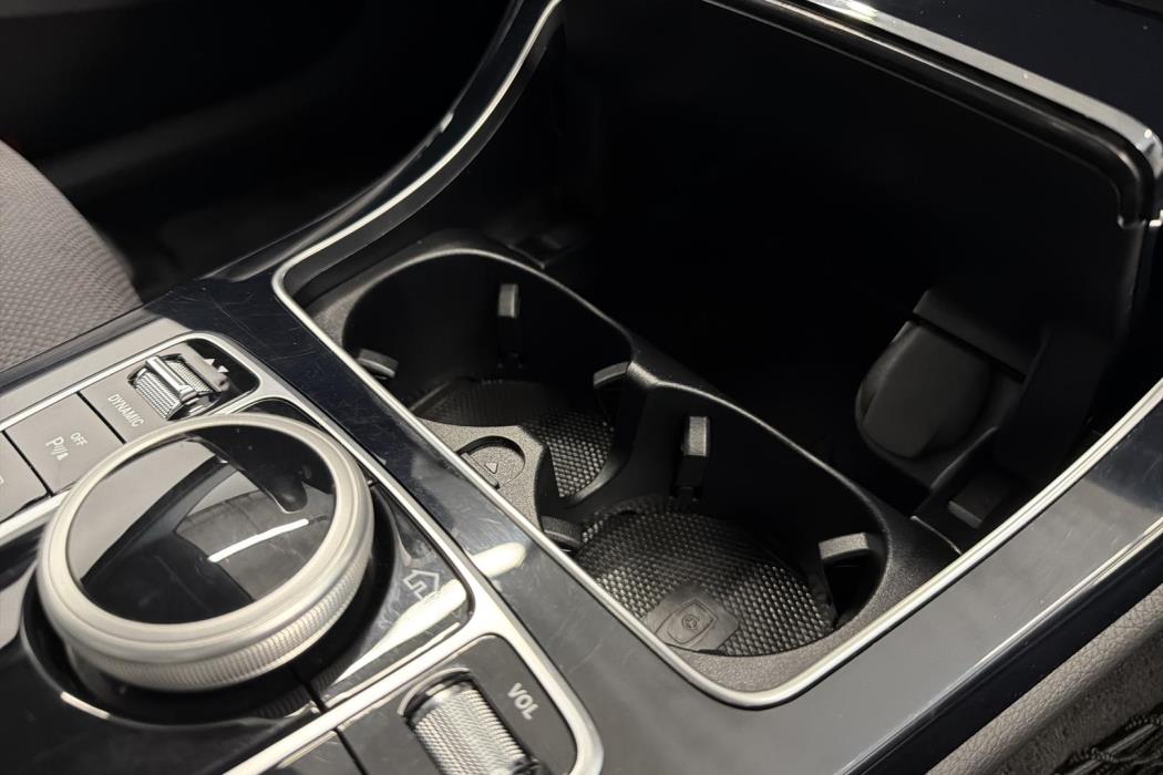 MERCEDES-BENZ C 2020