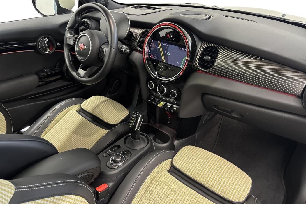 Mini Hatchback 2023