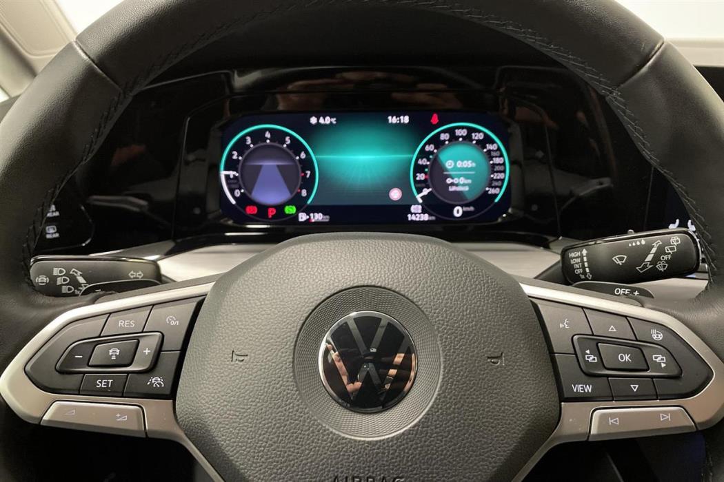 Volkswagen Golf 2023