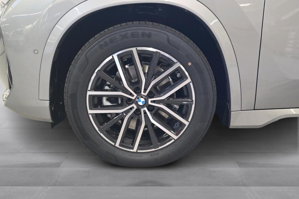 BMW iX1 2026