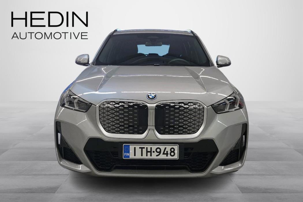 BMW iX1 2026