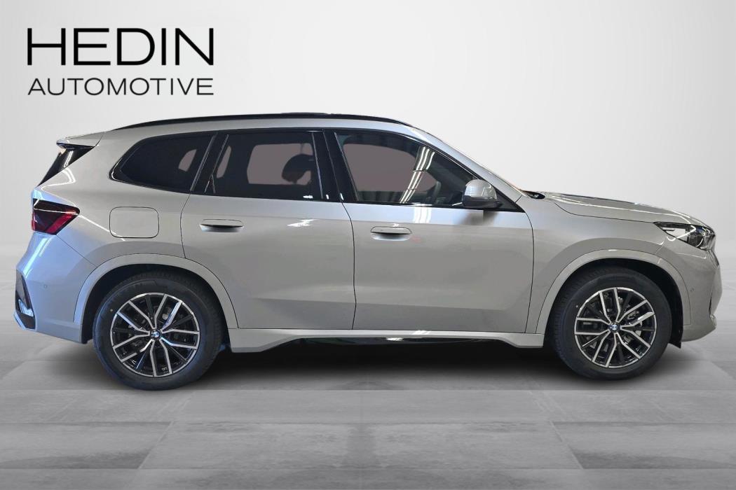 BMW iX1 2026
