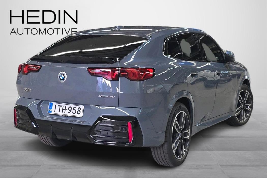 BMW iX2 2026