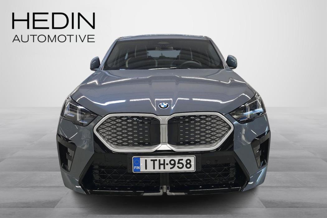 BMW iX2 2026
