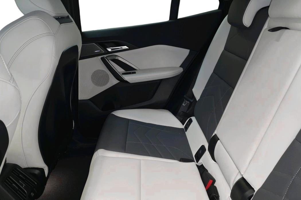 BMW iX2 2026