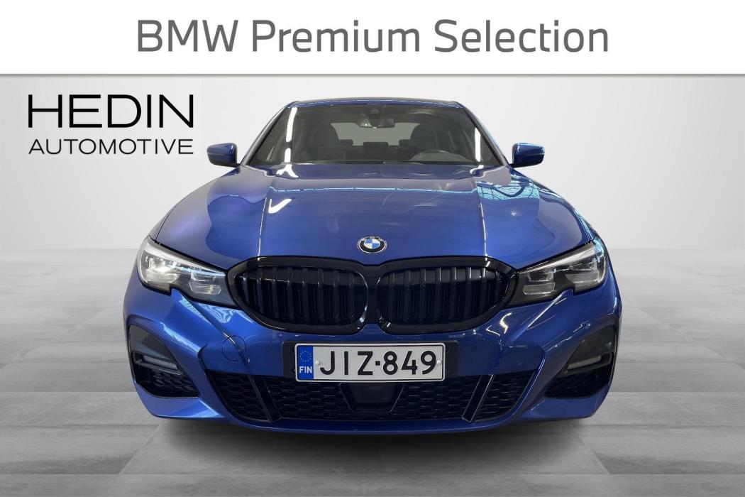BMW 330 2021