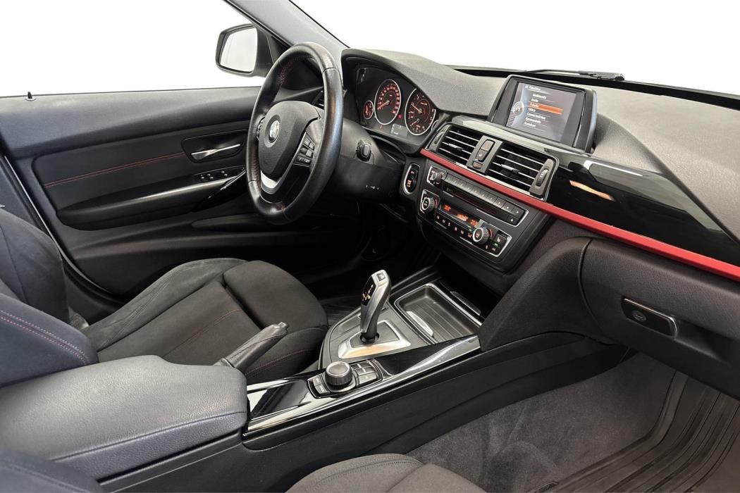 BMW 320 2015