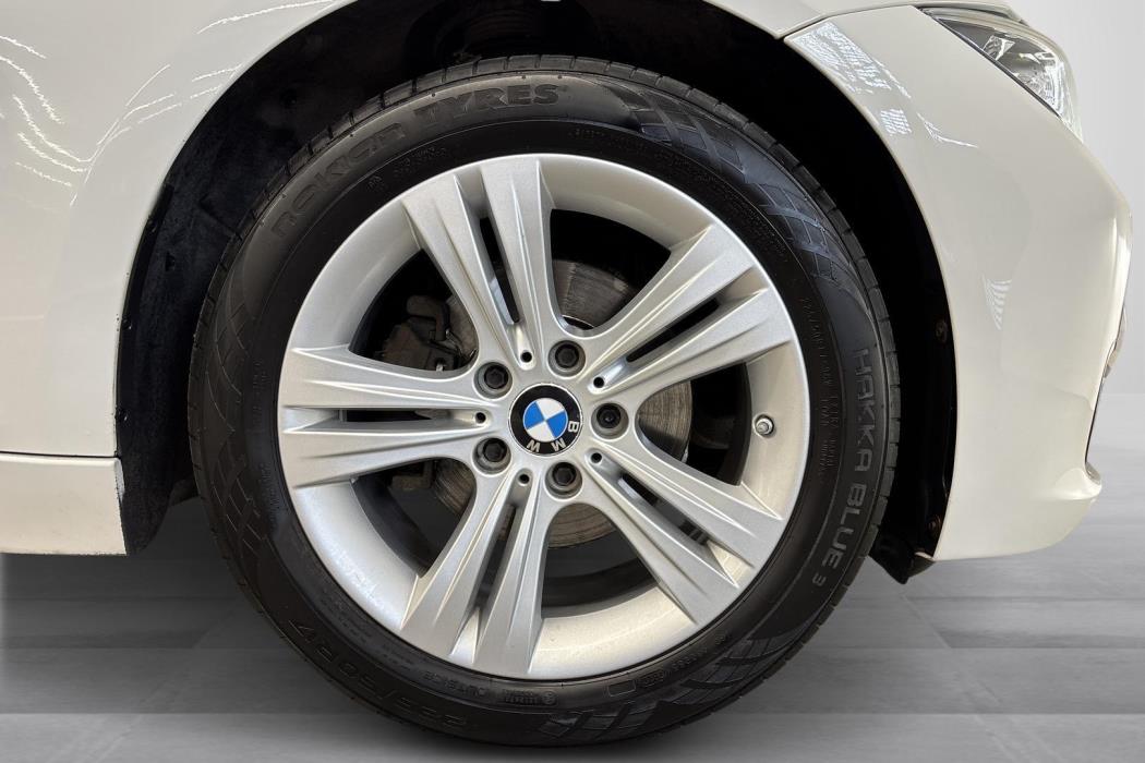 BMW 320 2015
