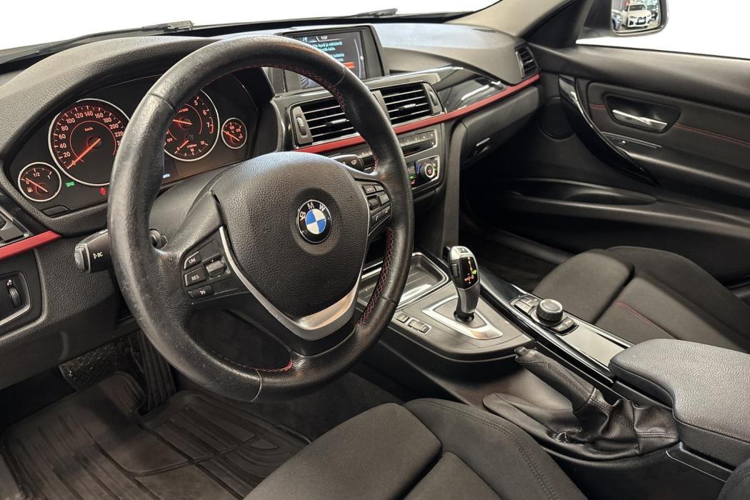 BMW 320 2015
