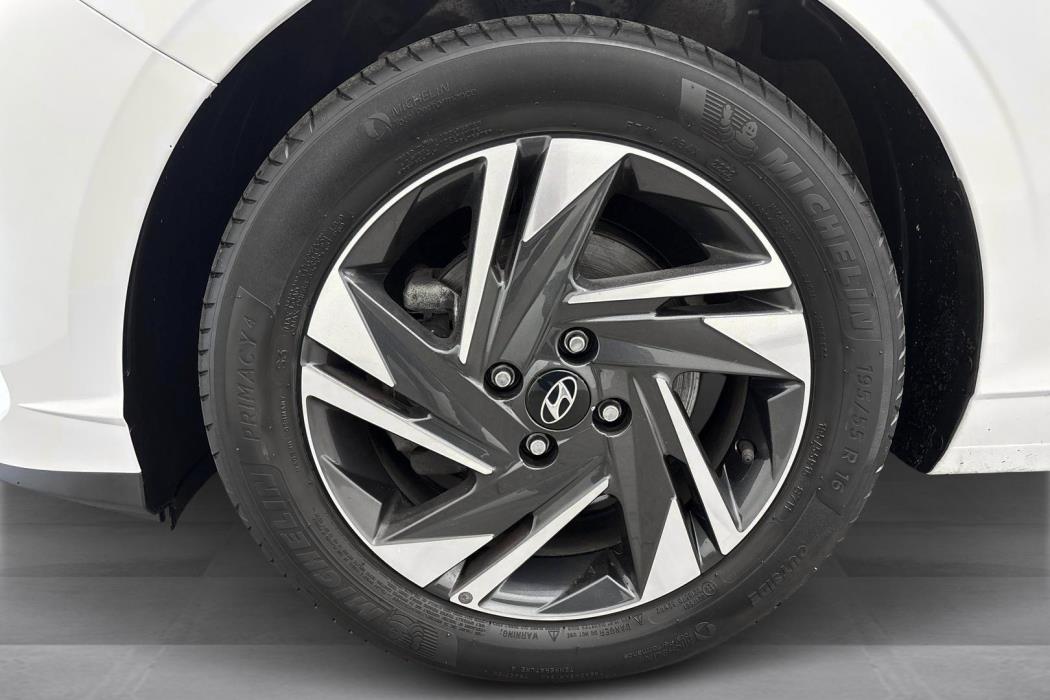 HYUNDAI i20 Hatchback 2023