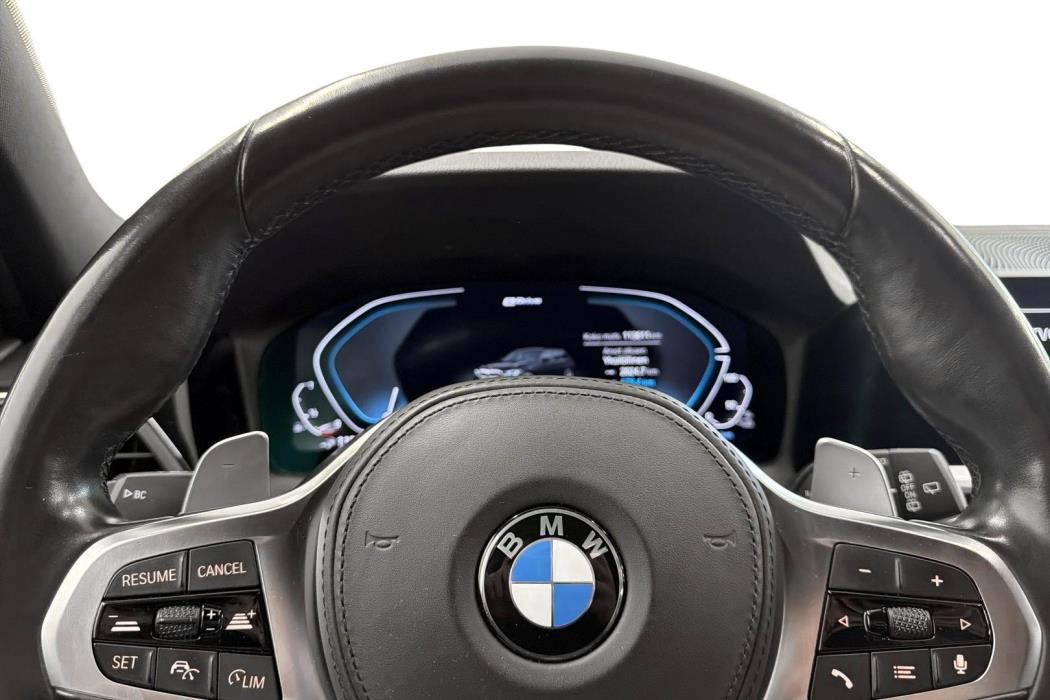 BMW 330 2021