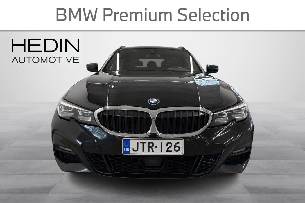 BMW 330 2021