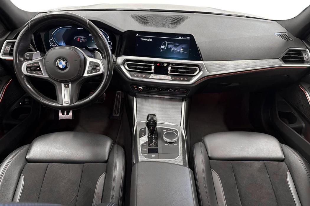 BMW 330 2021
