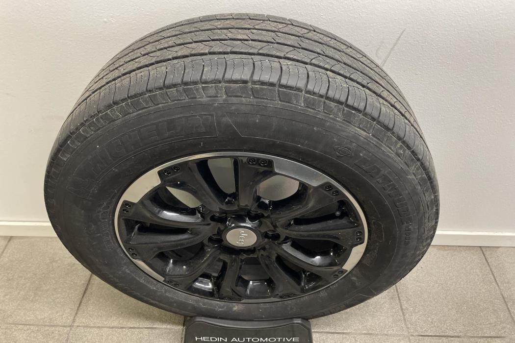 JEEP GRAND CHEROKEE 2017