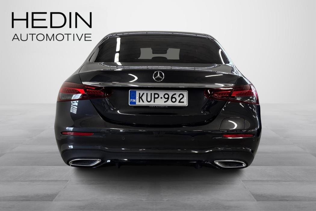 Mercedes-Benz E 2023
