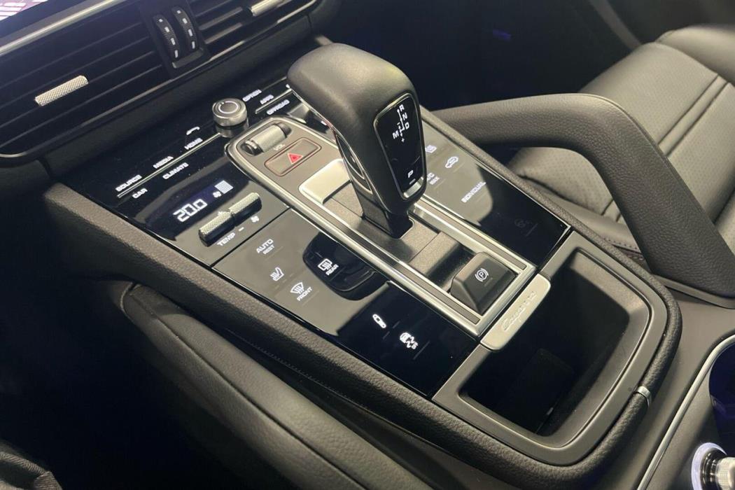 Porsche Cayenne 2023