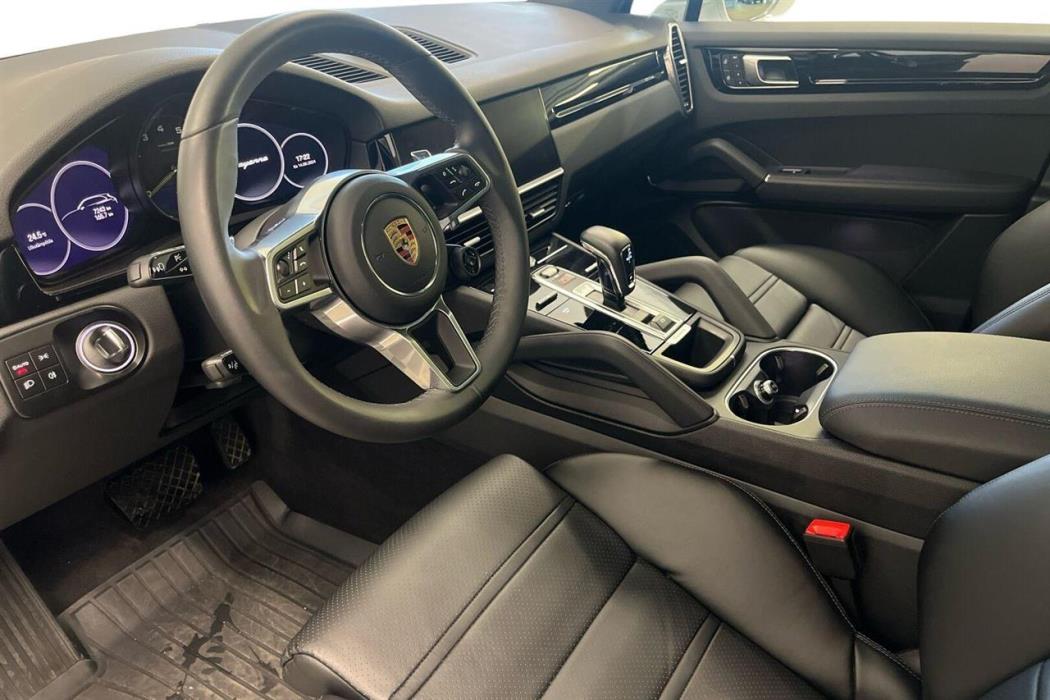 Porsche Cayenne 2023
