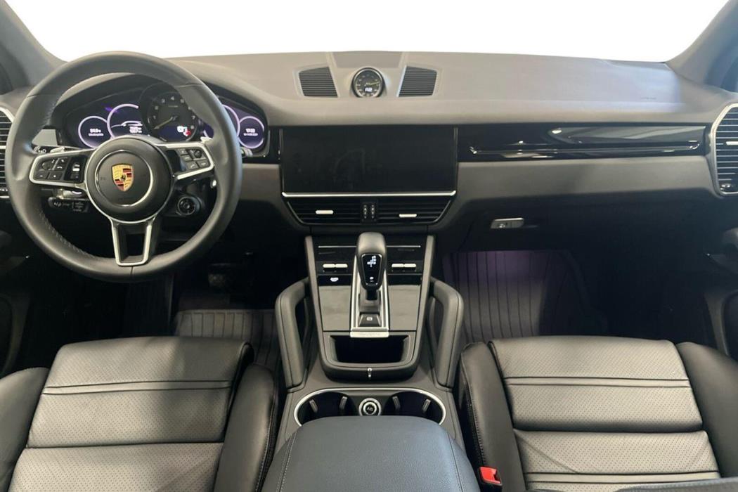Porsche Cayenne 2023