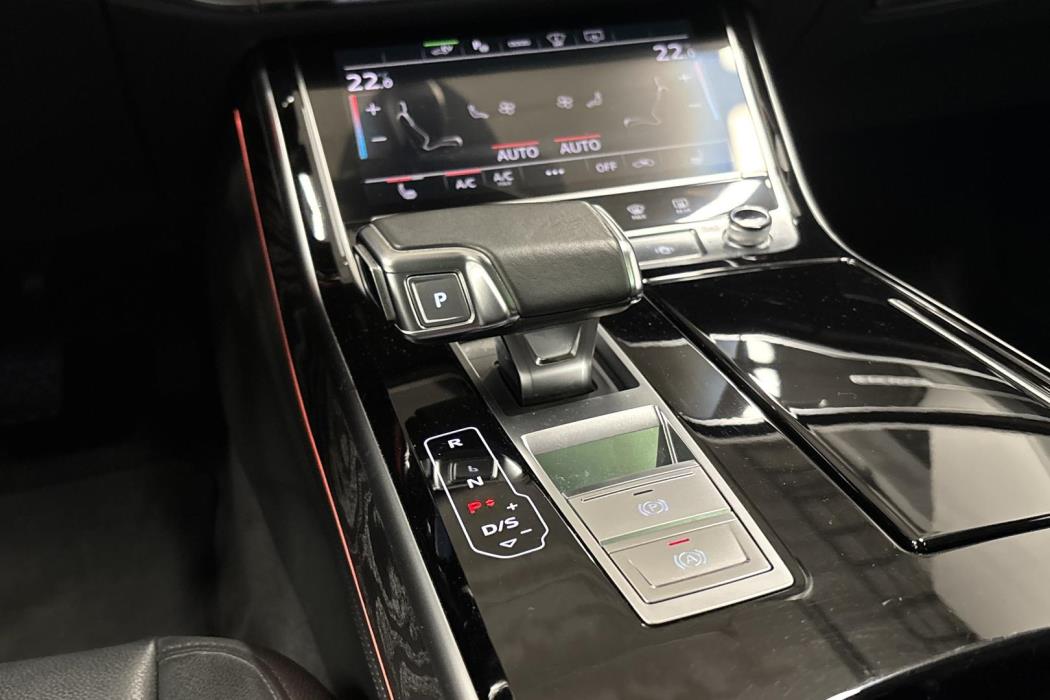 Audi A8 2021