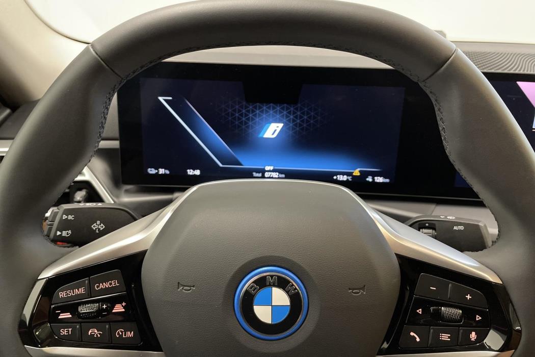 BMW i4 2025
