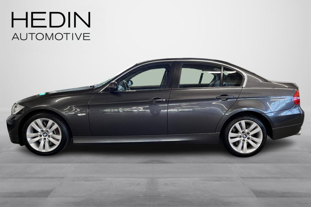 BMW 330 2008