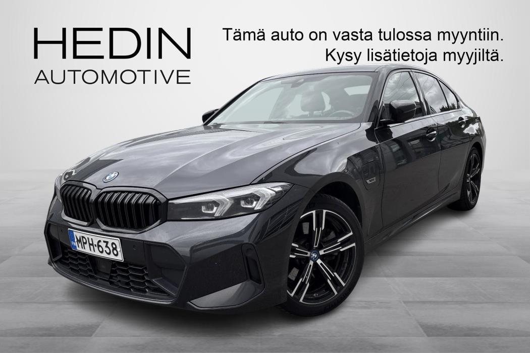 BMW 330 2023