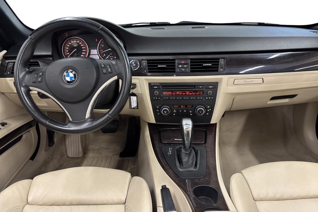 BMW 325 2010