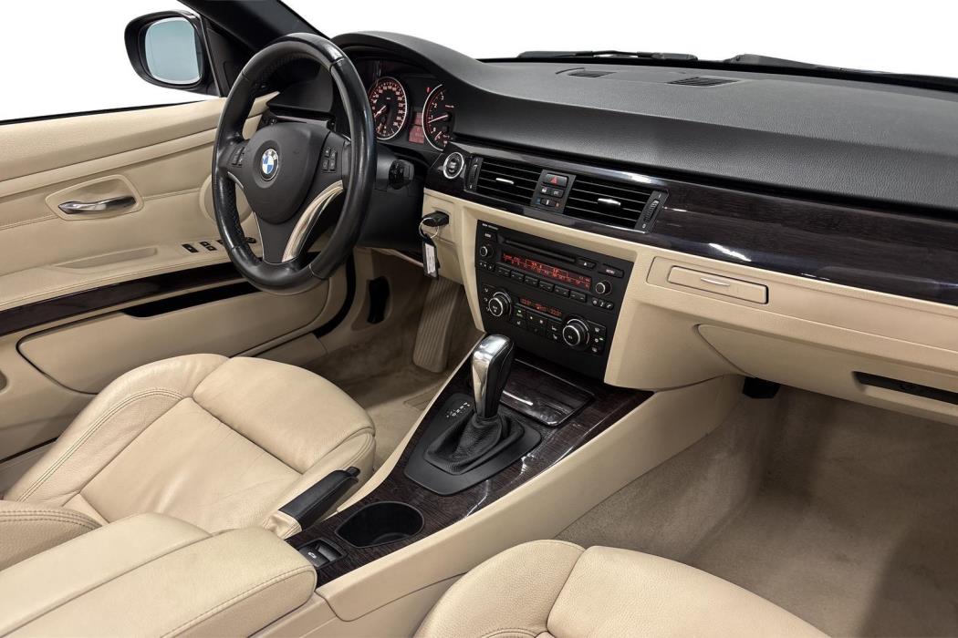 BMW 325 2010