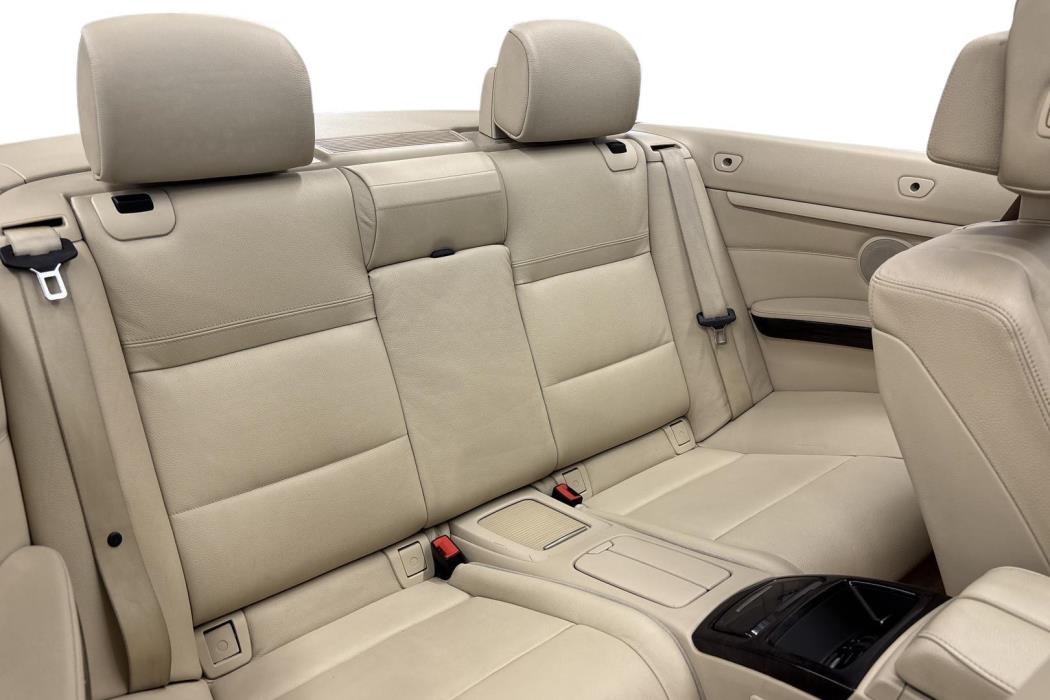 BMW 325 2010