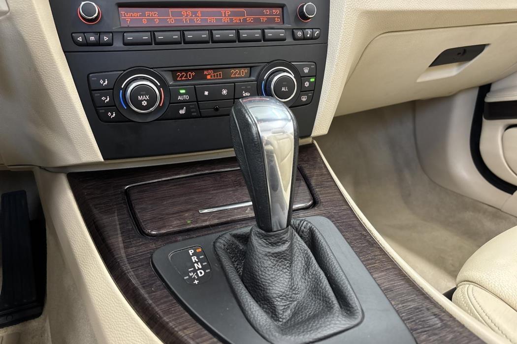 BMW 325 2010