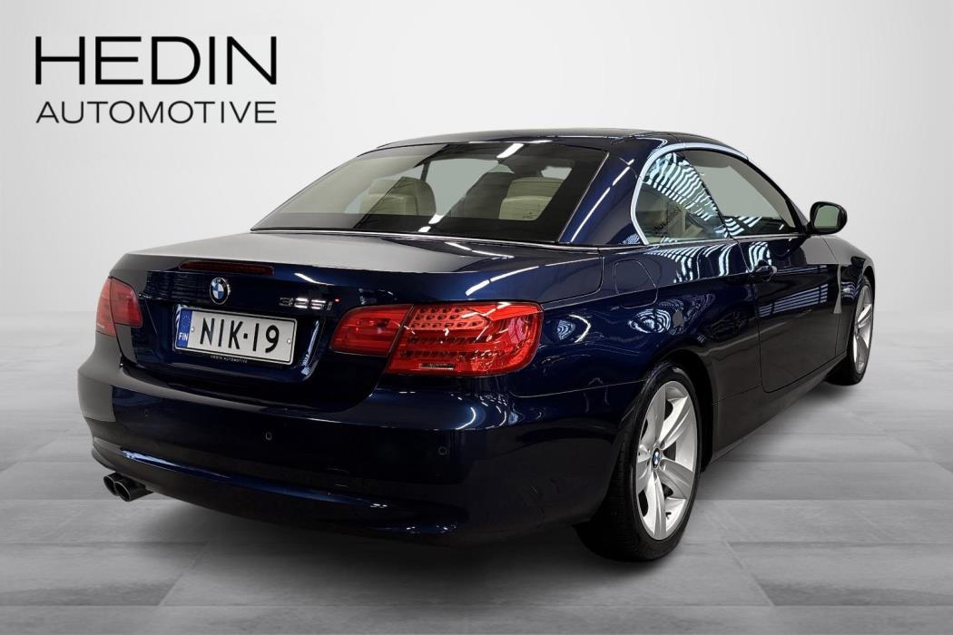 BMW 325 2010