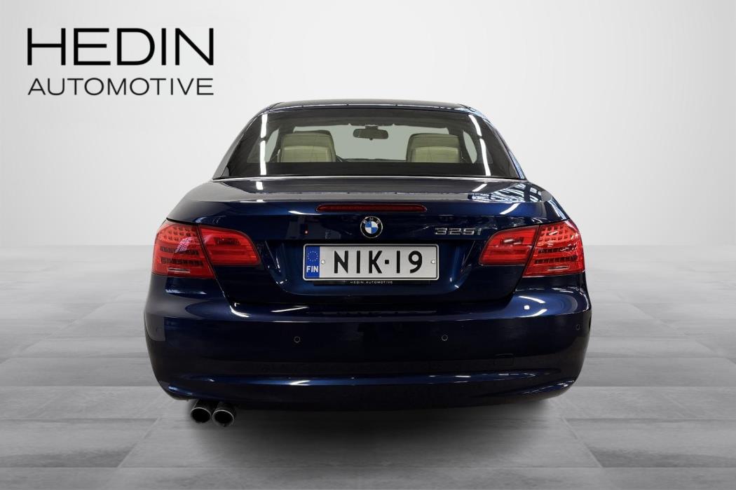 BMW 325 2010