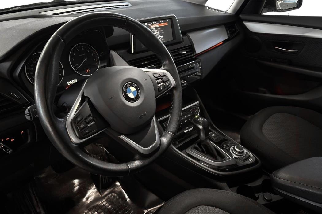 BMW 218 2014