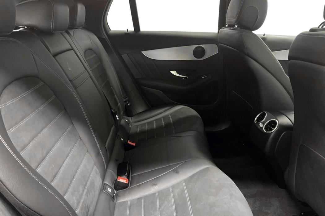 Mercedes-Benz GLC 2023