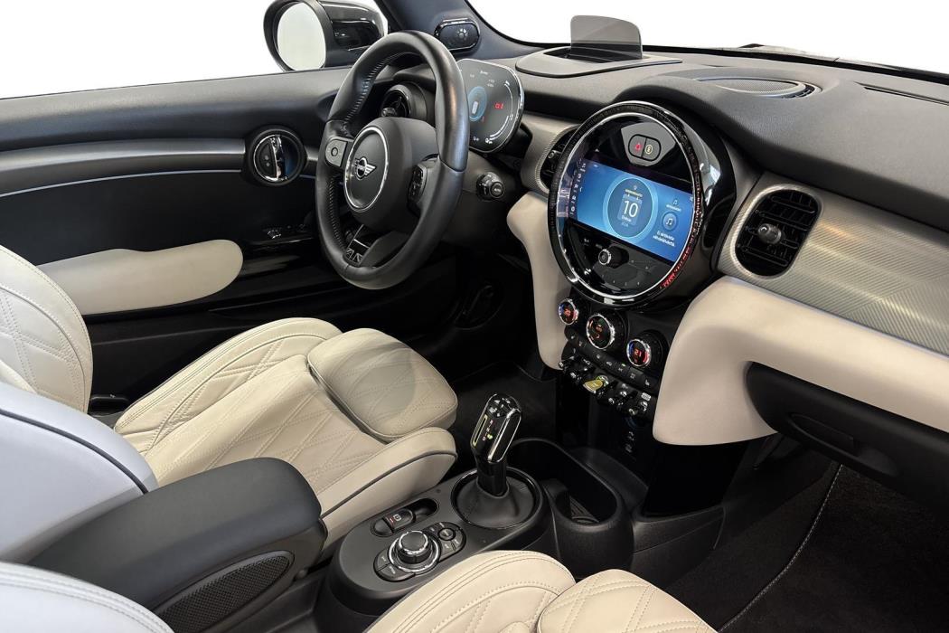 MINI Hatchback 2024