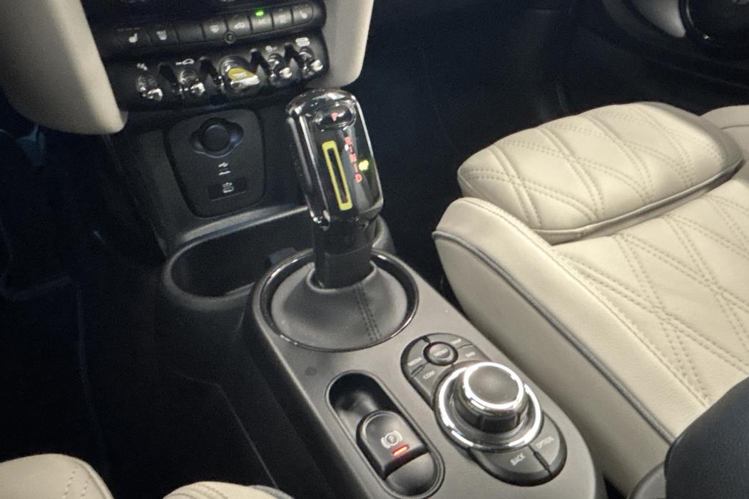 MINI Hatchback 2024