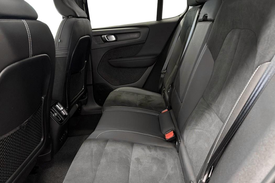 Volvo C40 2022