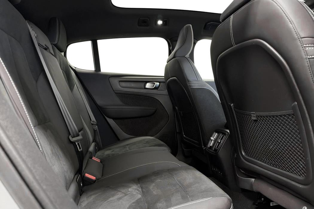 Volvo C40 2022