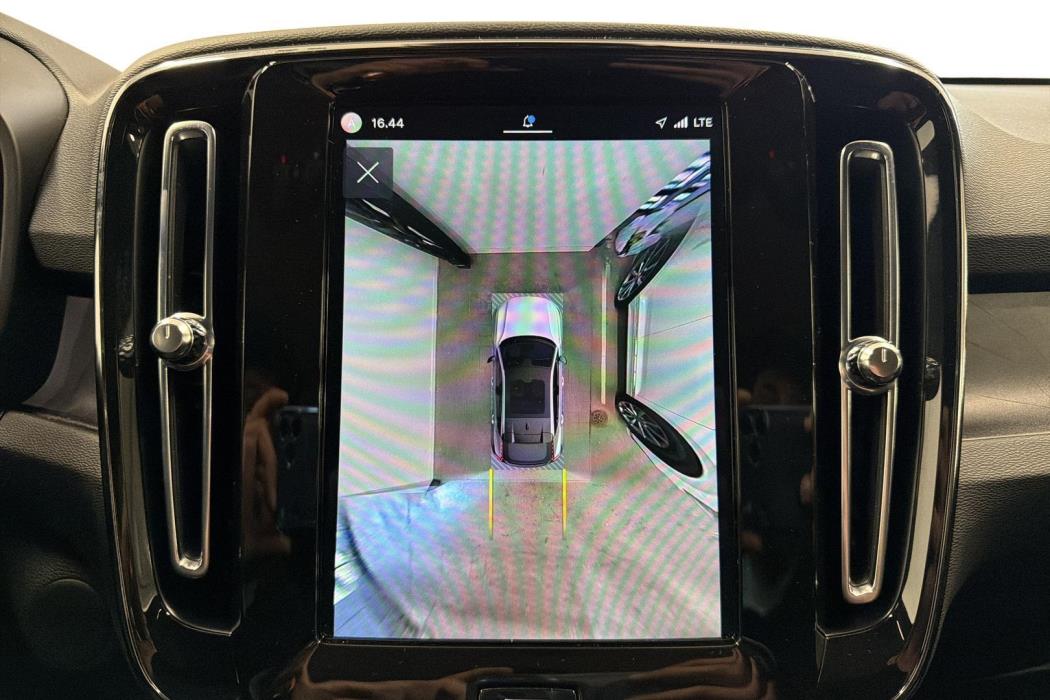 Volvo C40 2022