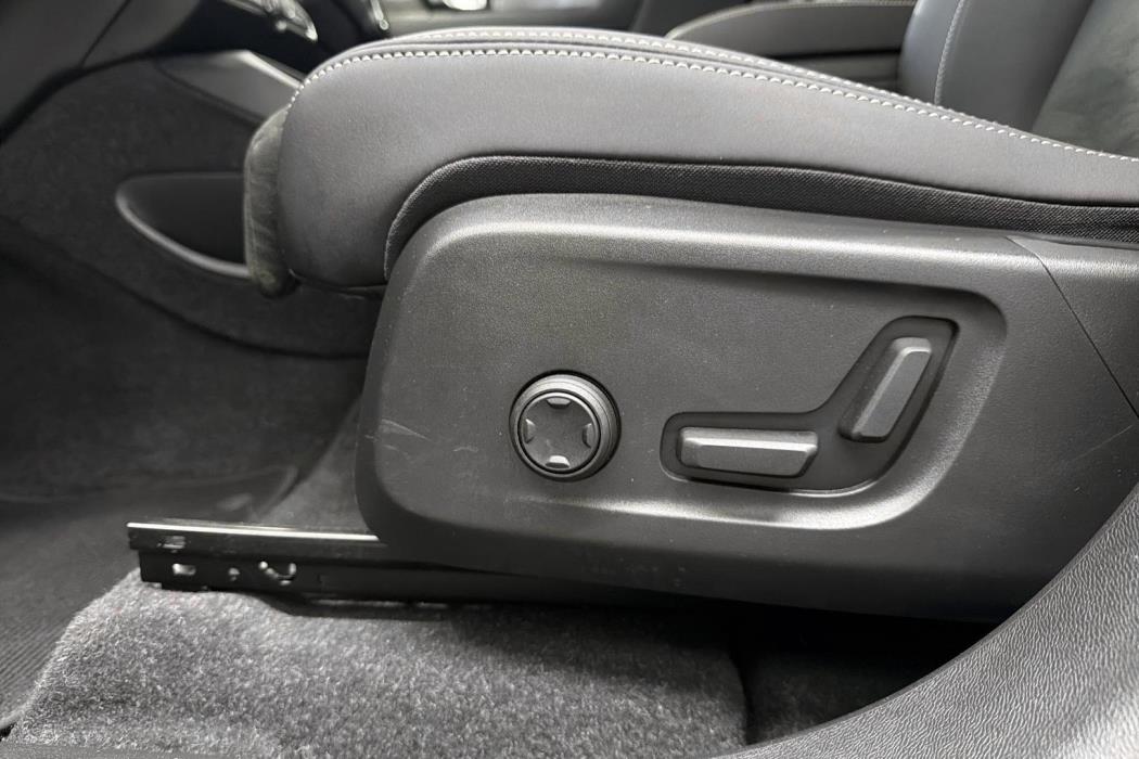 Volvo C40 2022