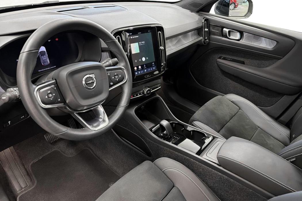 Volvo C40 2022