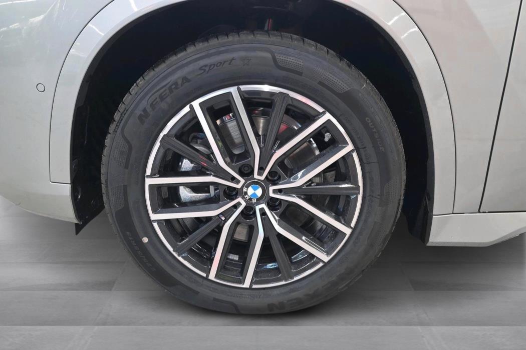 BMW iX1 2026
