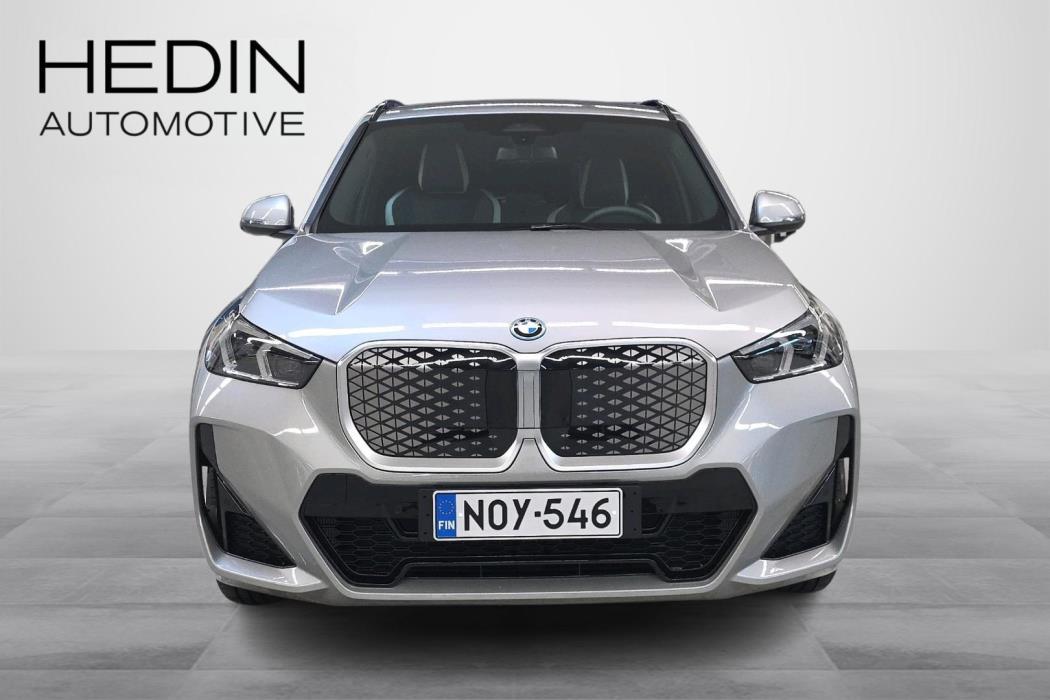 BMW iX1 2026