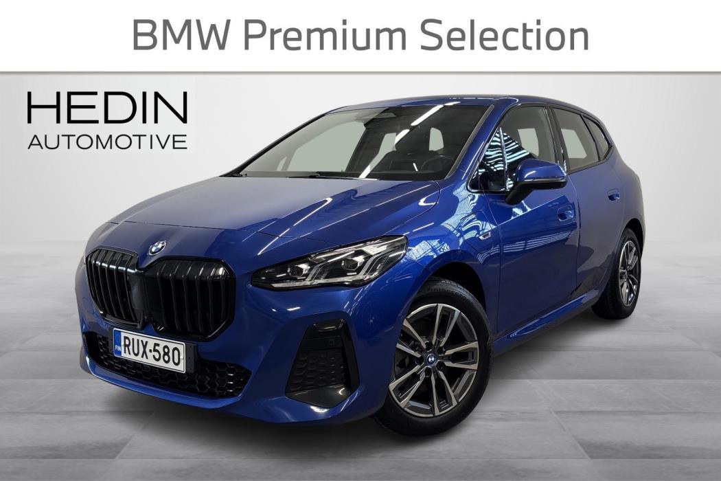 BMW 225 2023