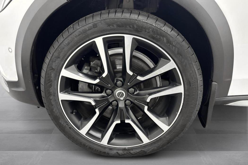 Volvo V90 Cross Country 2022