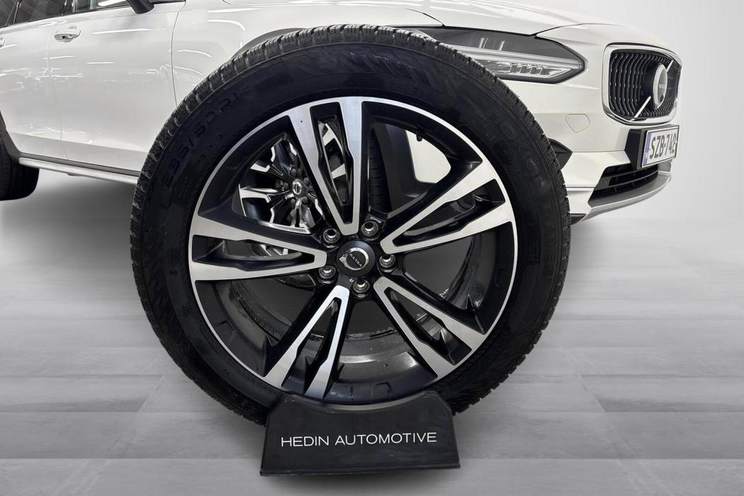 Volvo V90 Cross Country 2022