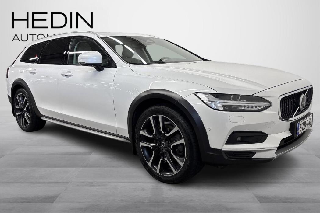 Volvo V90 Cross Country 2022