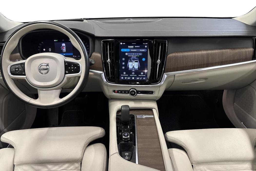 Volvo V90 Cross Country 2022